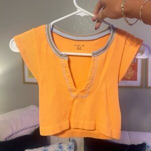 URBAN OUTFITTERS cropped tank